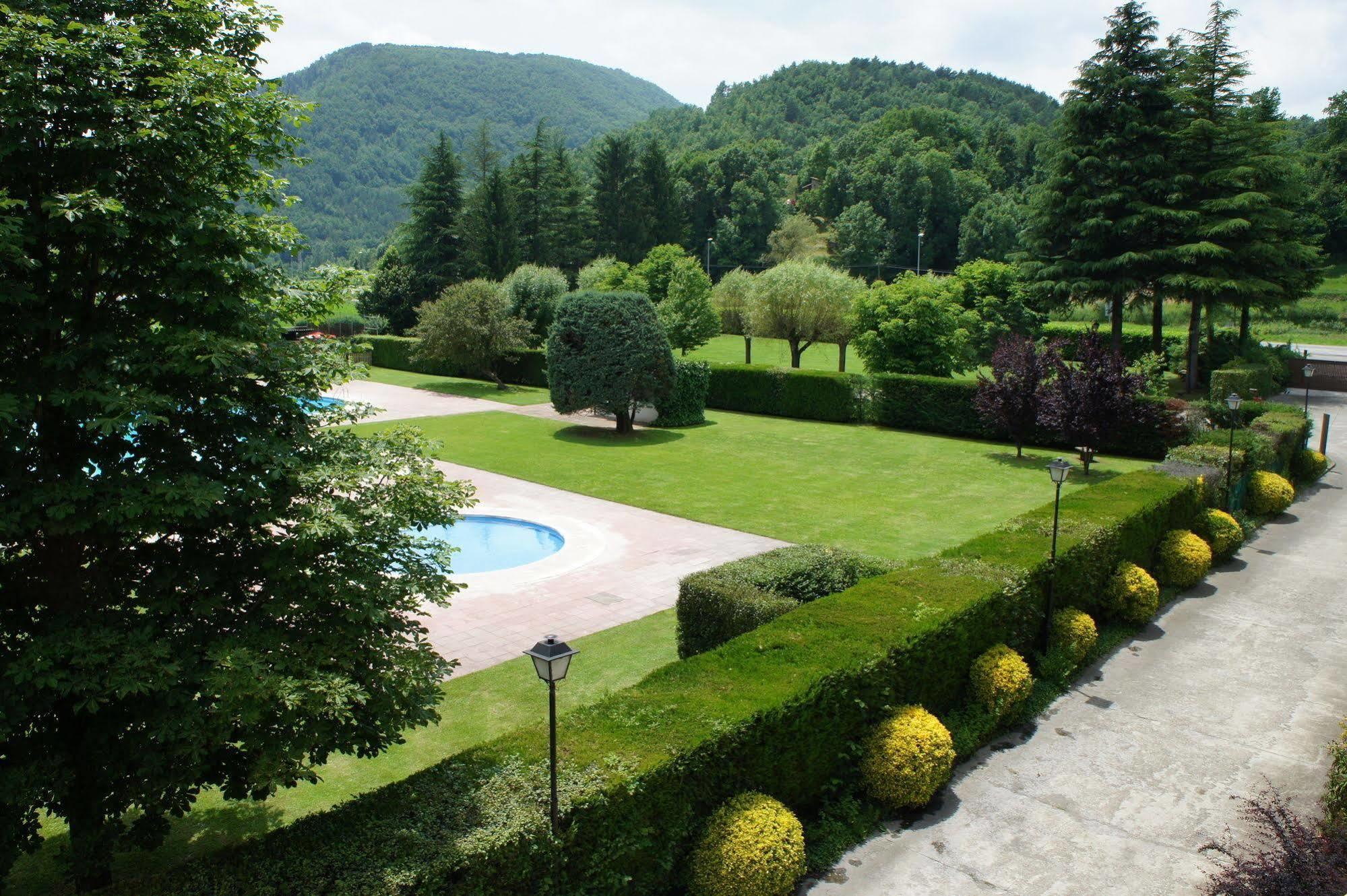 Hotel Solana Del Ter Ripoll Exteriör bild